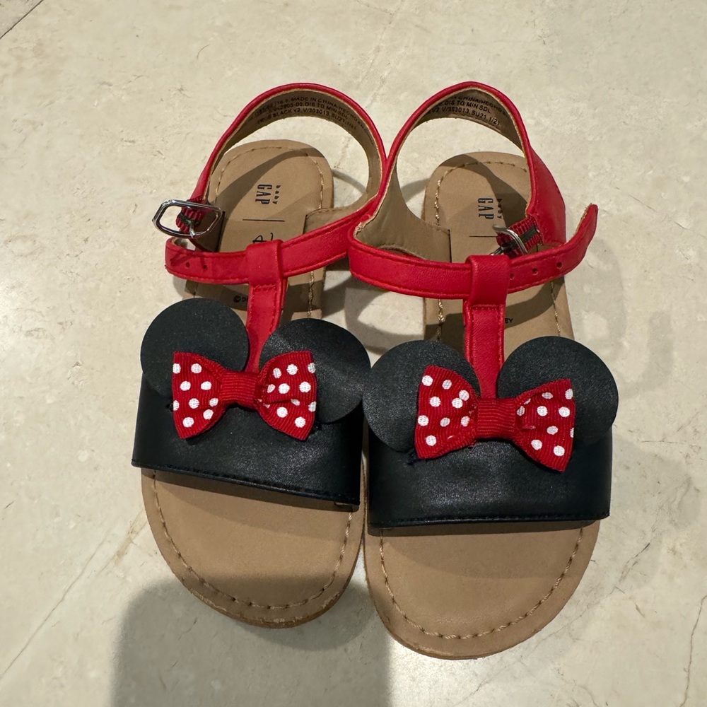 Disney baby Gap Minnie sandals